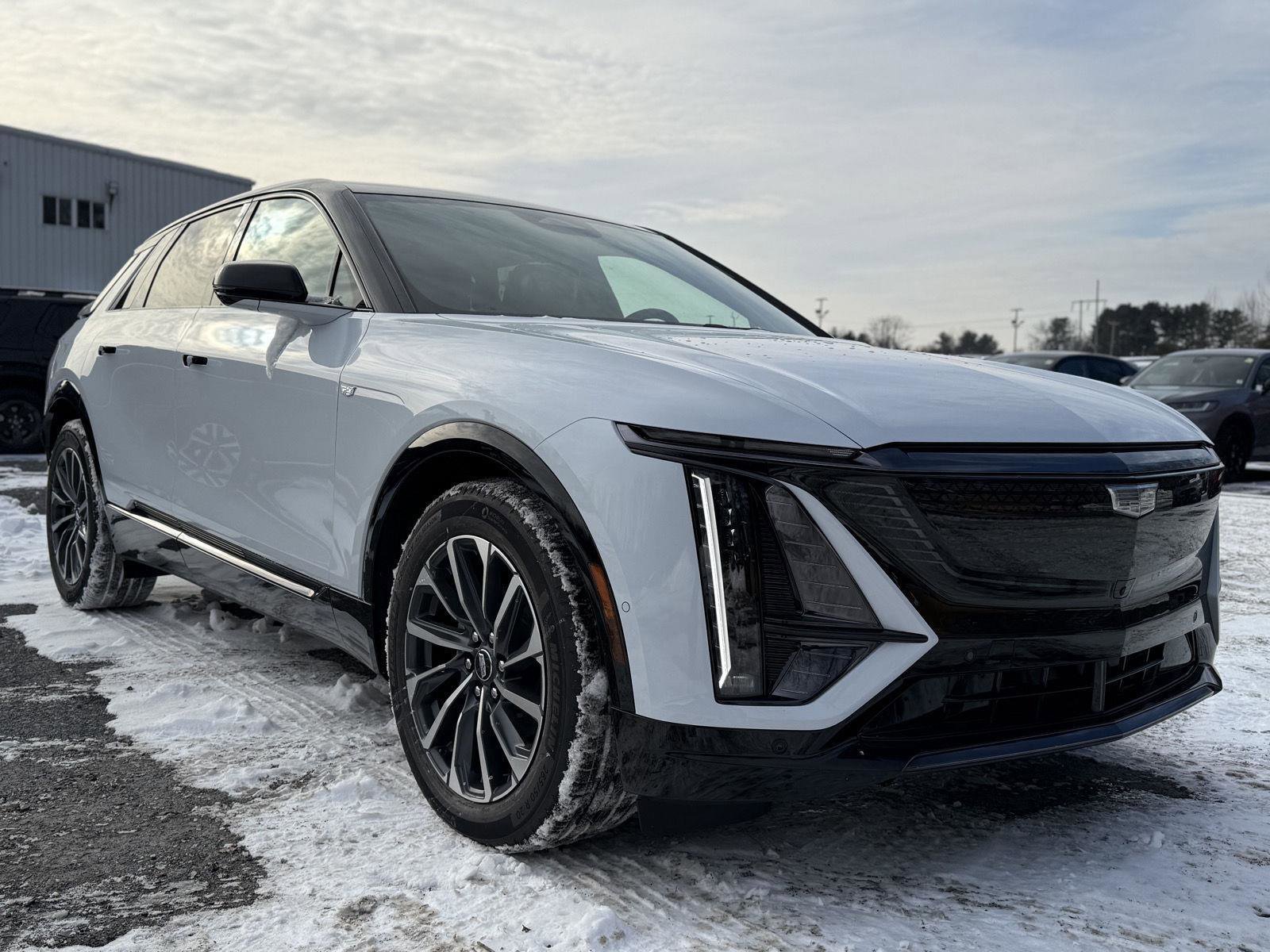 New 2026 Cadillac Lyriq Premium Sport image 2