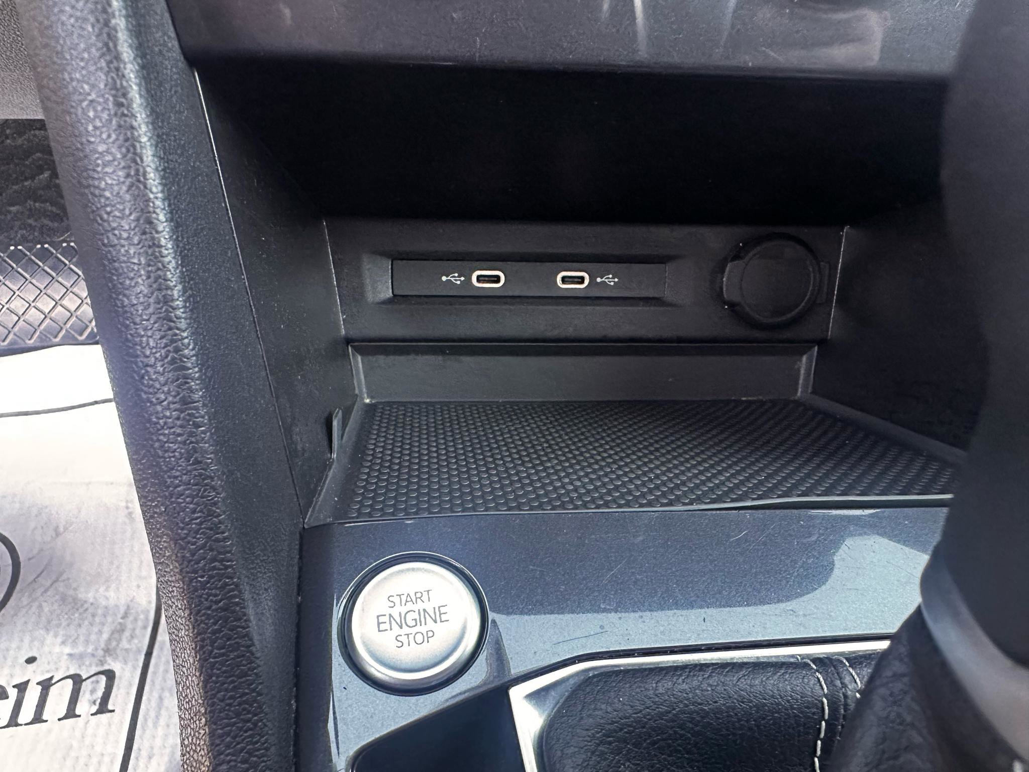 Used 2024 Volkswagen Tiguan S image 27