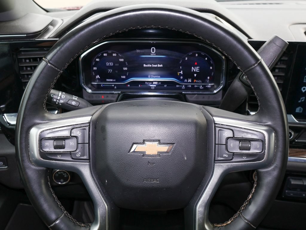 Used 2024 Chevrolet Silverado 1500 LT AWD/4WD image 17