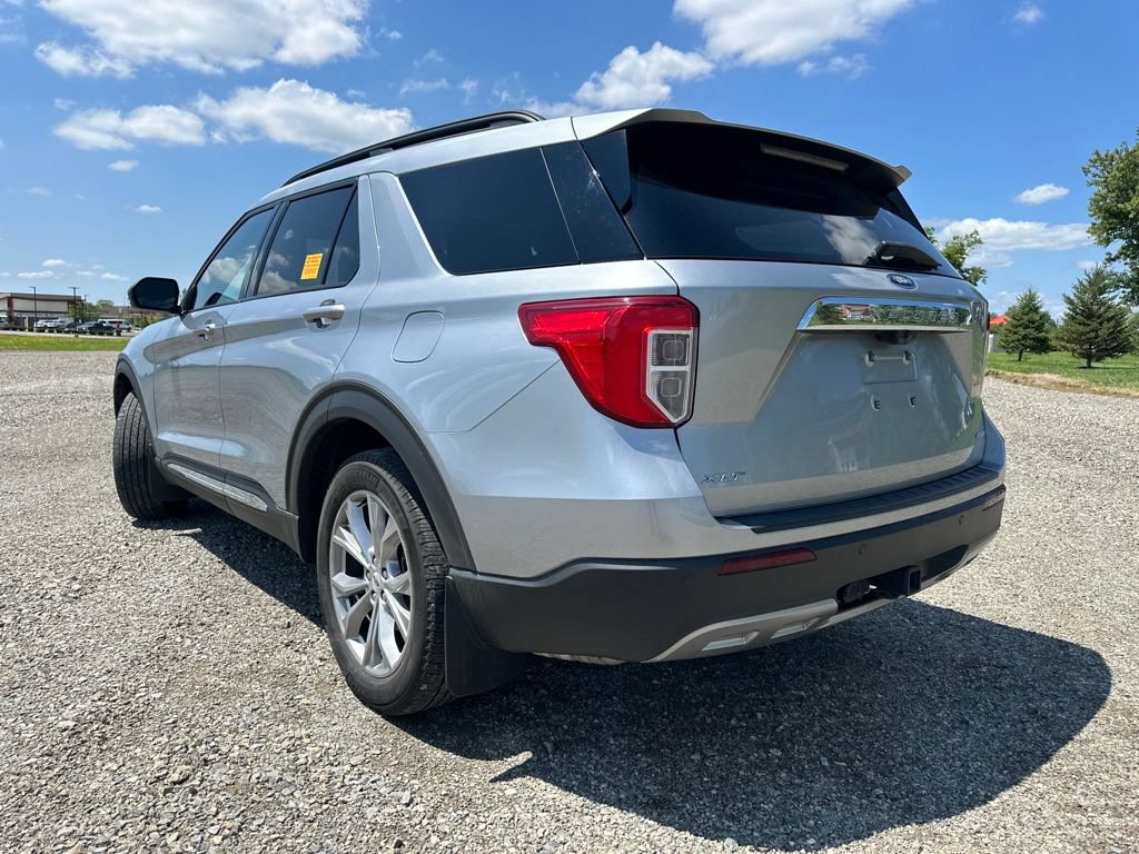 Used 2023 Ford Explorer XLT w/ Equipment Group 202A AWD/4WD image 6