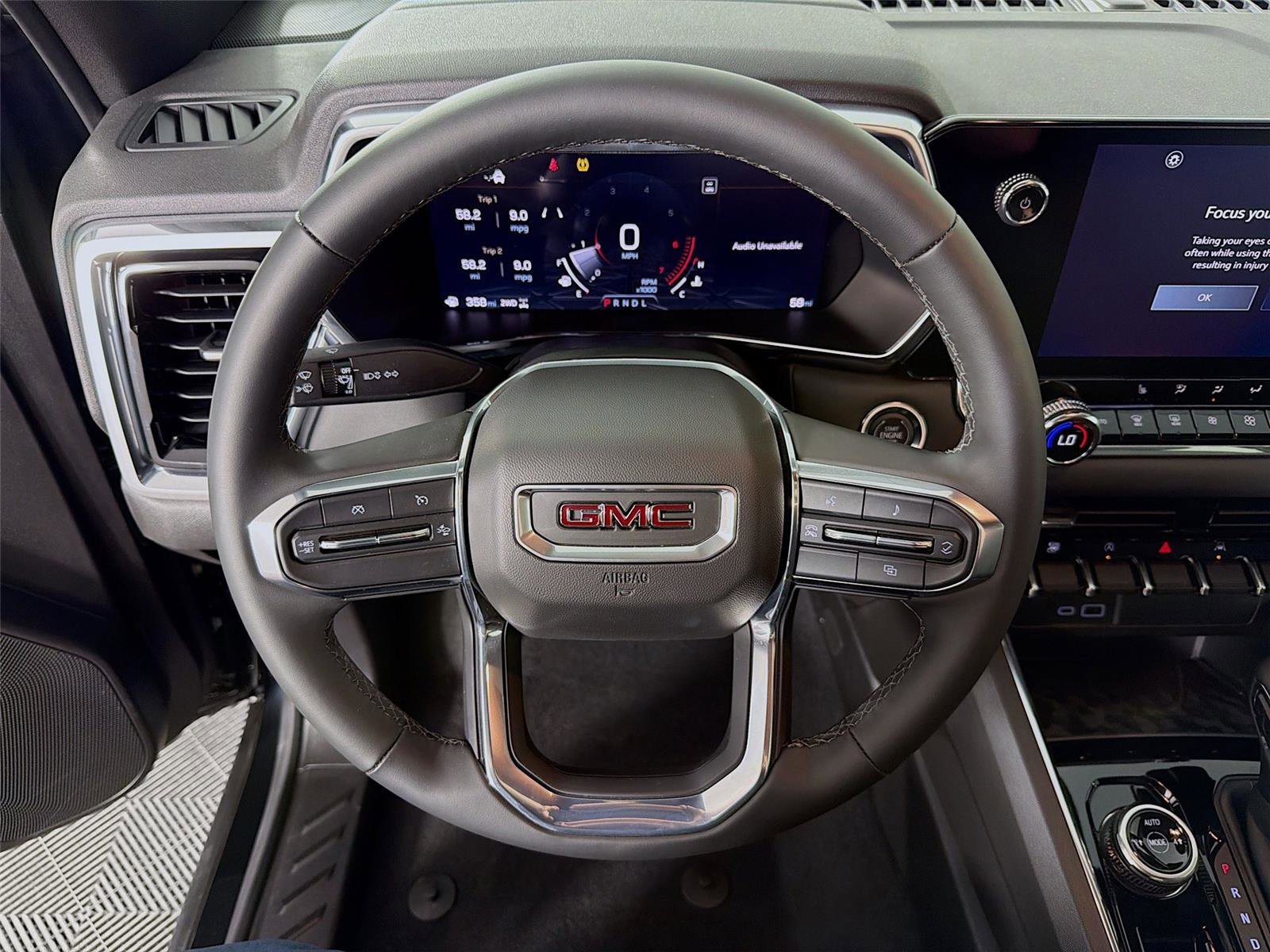 New 2025 GMC Canyon Elevation w/ Convenience Package image 12