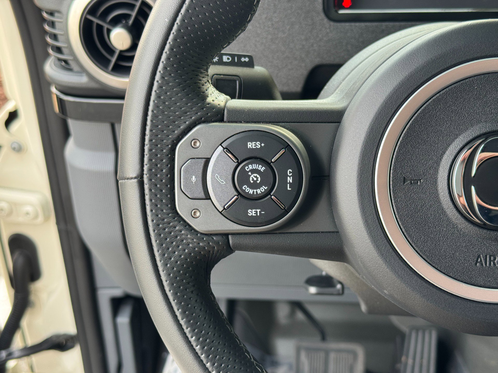 Used 2024 INEOS Grenadier image 32