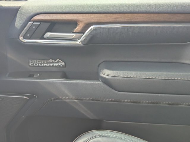 Used 2023 Chevrolet Silverado 1500 High Country w/ Technology Package AWD/4WD image 24