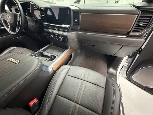 Certified 2024 Chevrolet Silverado 2500 High Country w/ High Country Premium Package AWD/4WD image 28