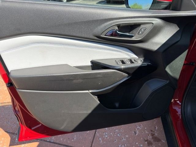 New 2026 Chevrolet Trax LT w/ LT Convenience Package FWD image 9