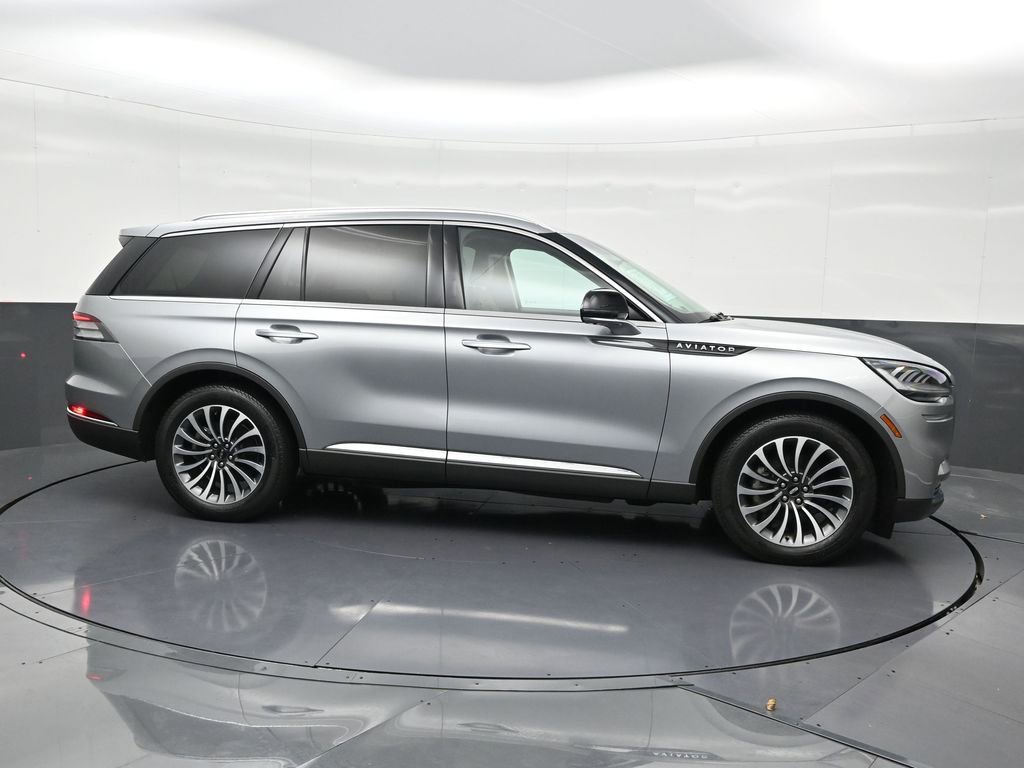 Used 2023 Lincoln Aviator Reserve image 7