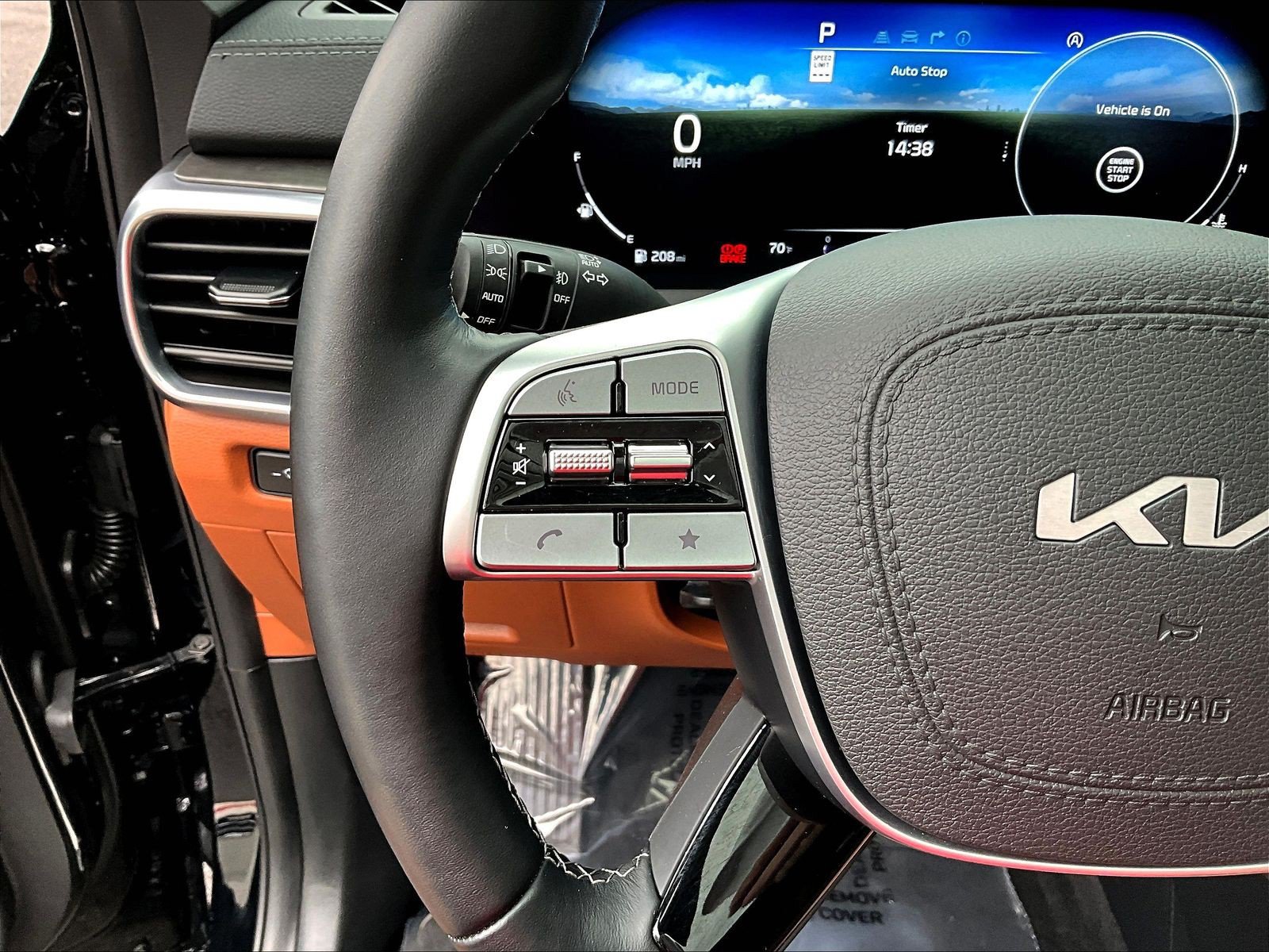 Certified 2025 Kia Telluride SX X-Line AWD/4WD image 11