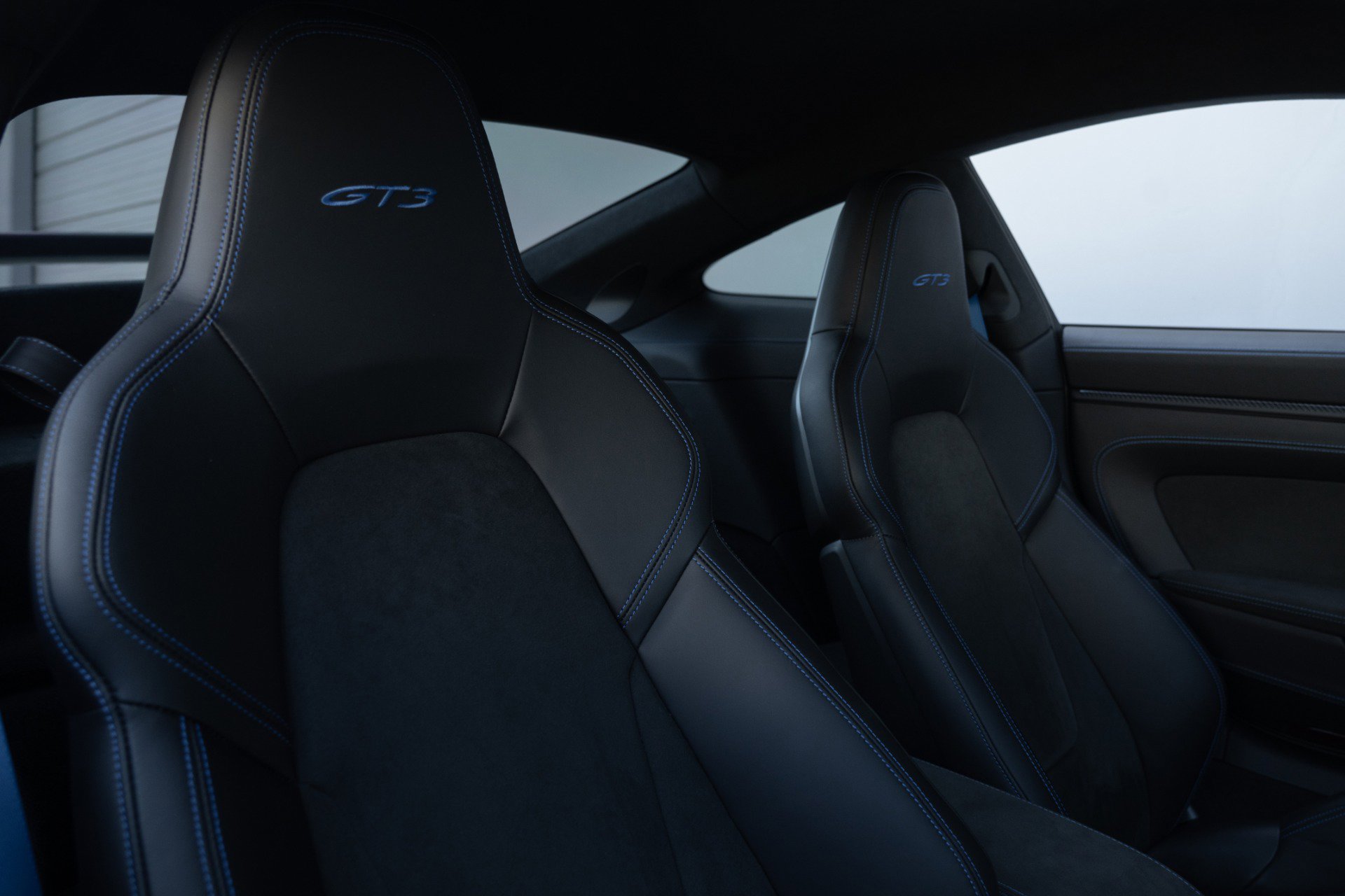 Used 2023 Porsche 911 GT3 image 43