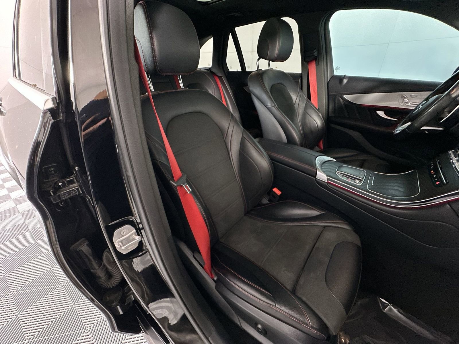 Used 2021 Mercedes-Benz GLC 43 AMG 4MATIC image 27