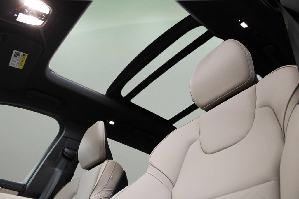 New 2026 Volvo XC90 B5 Core AWD/4WD image 43
