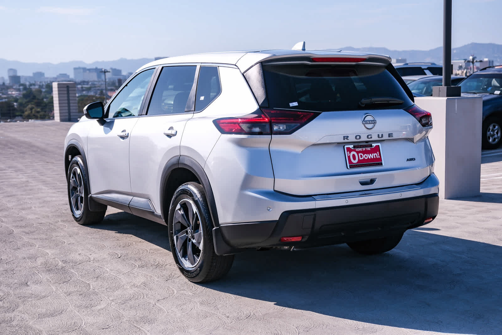 Used 2025 Nissan Rogue SV AWD/4WD image 6