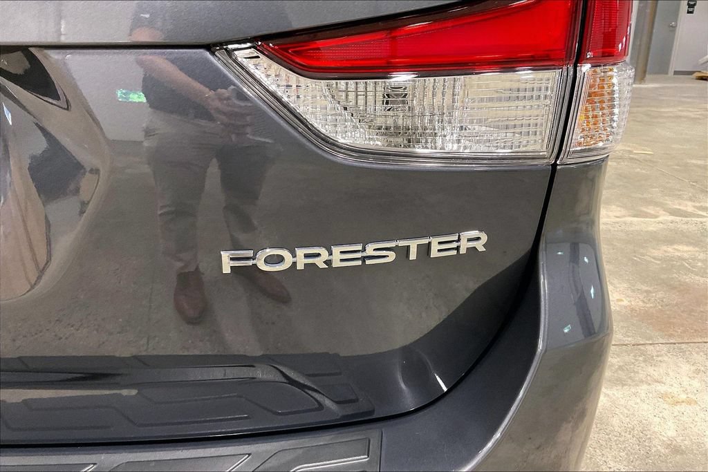 Used 2023 Subaru Forester Premium AWD/4WD image 25