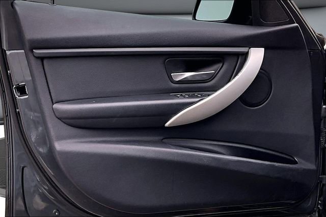 Used 2014 BMW 320i xDrive Sedan image 19