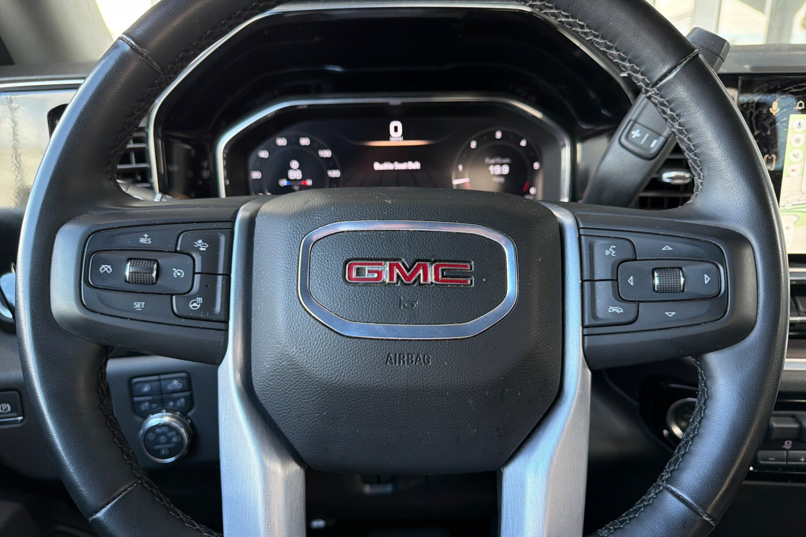 Used 2025 GMC Sierra 1500 SLT AWD/4WD image 28