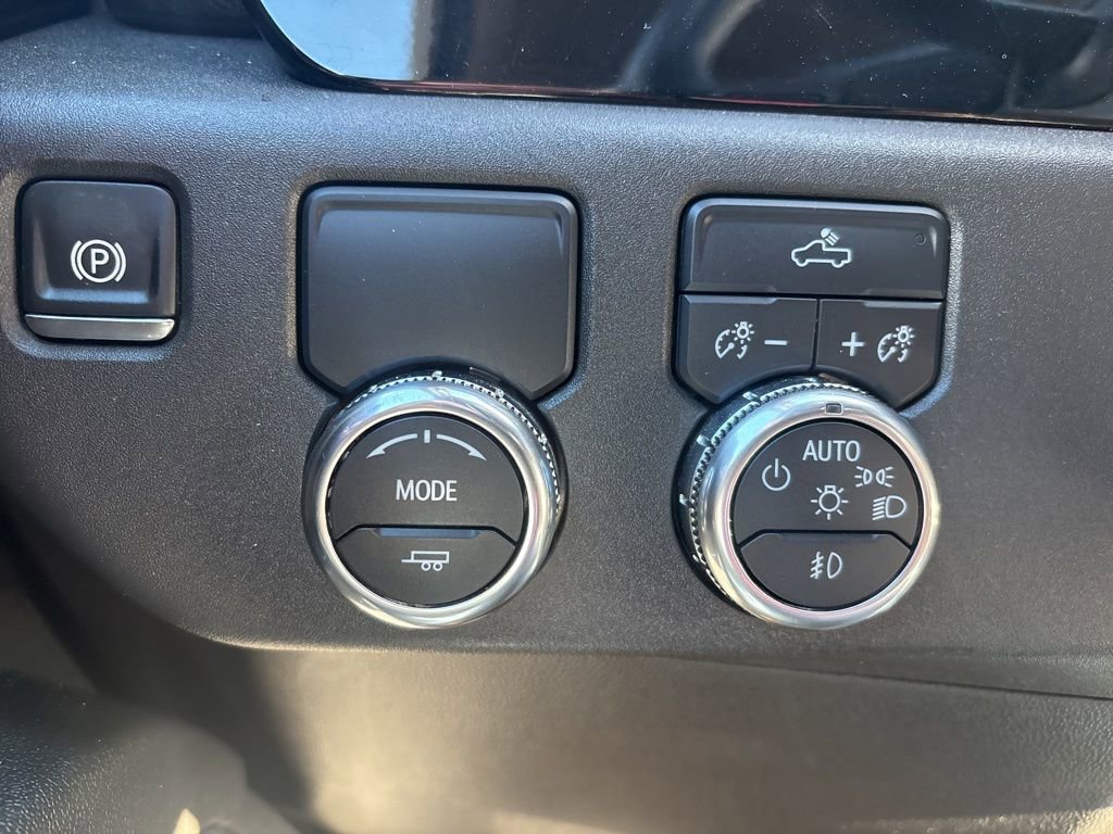 Used 2024 GMC Sierra 1500 Elevation image 13