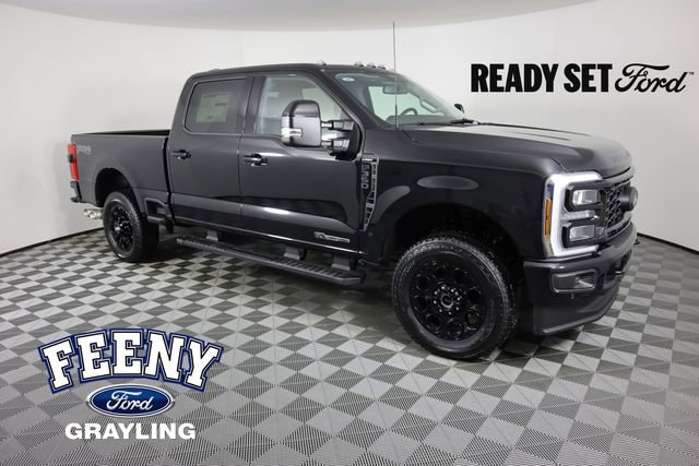 New 2026 Ford F350 Lariat w/ Black Appearance Package