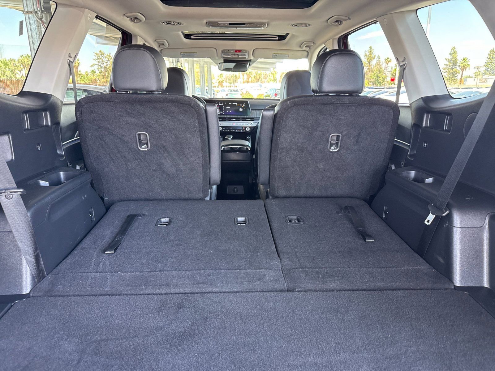 Certified 2024 Kia Telluride SX w/ Towing Package FWD image 15