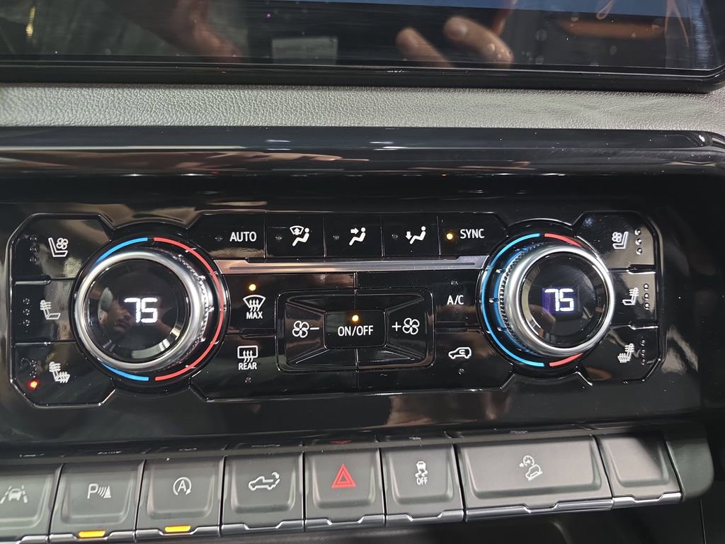 New 2026 GMC Sierra 1500 AT4 w/ AT4 Premium Package image 20