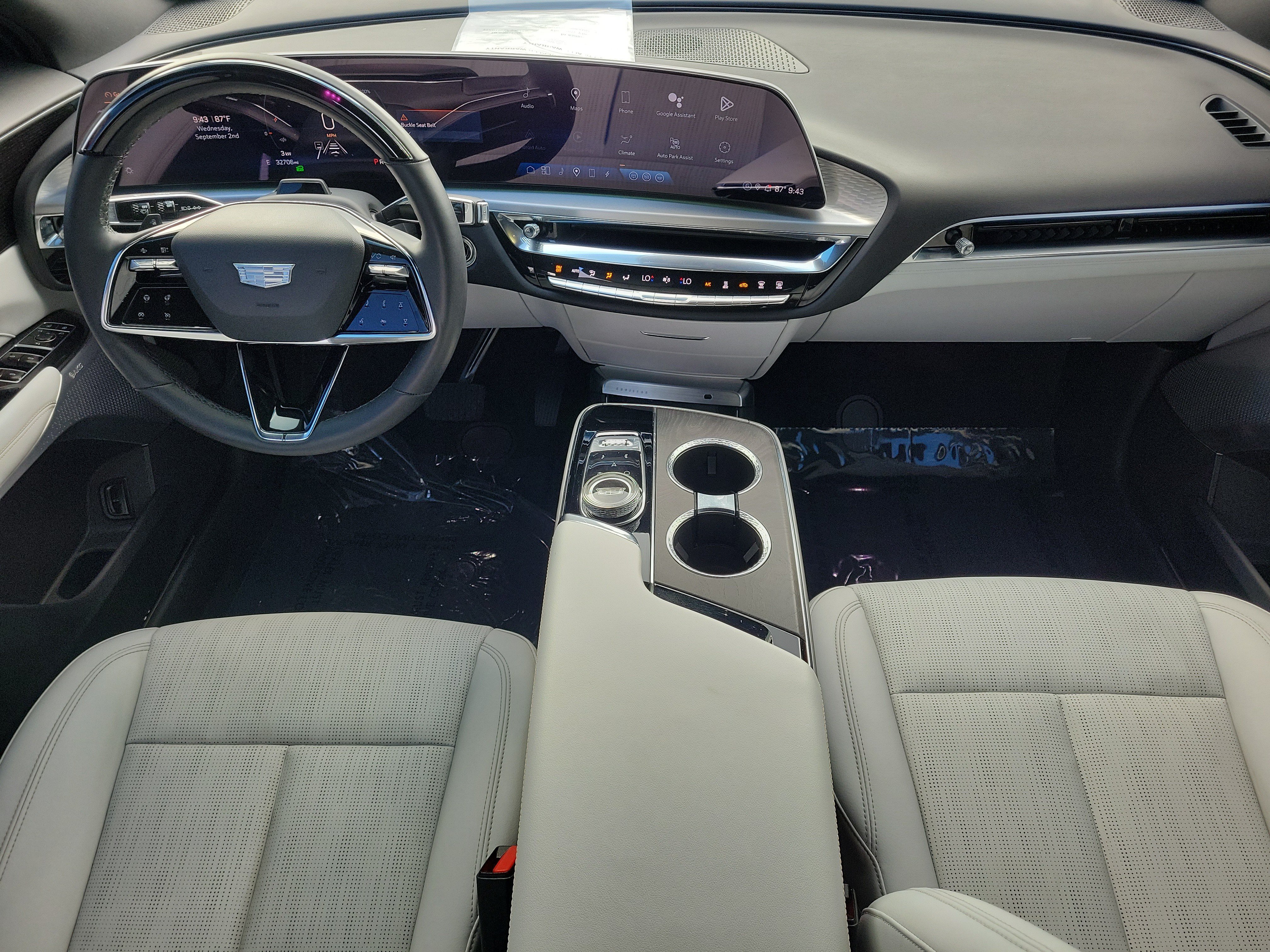 Used 2023 Cadillac Lyriq 2WD image 14