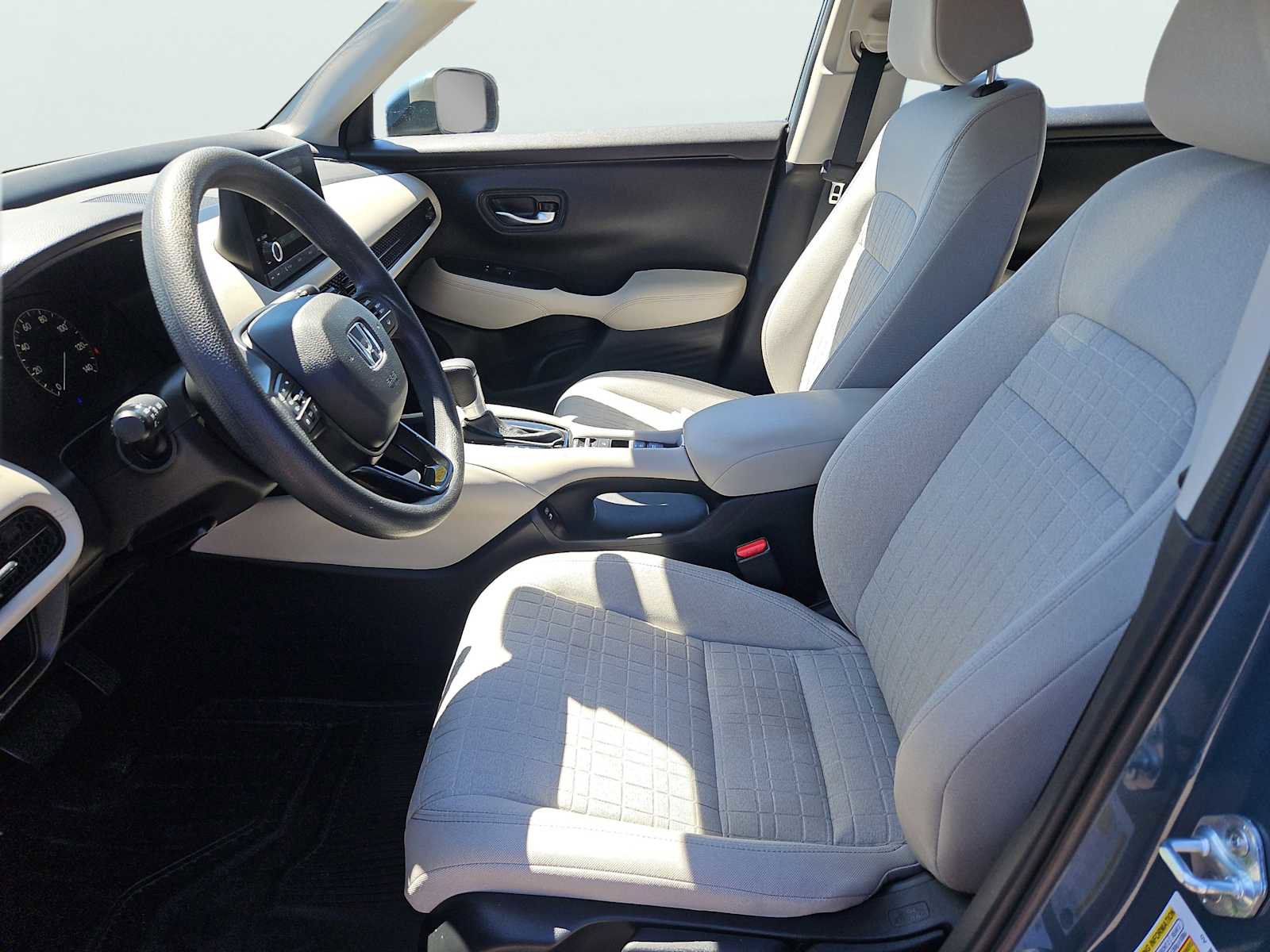 Certified 2024 Honda HR-V LX image 26