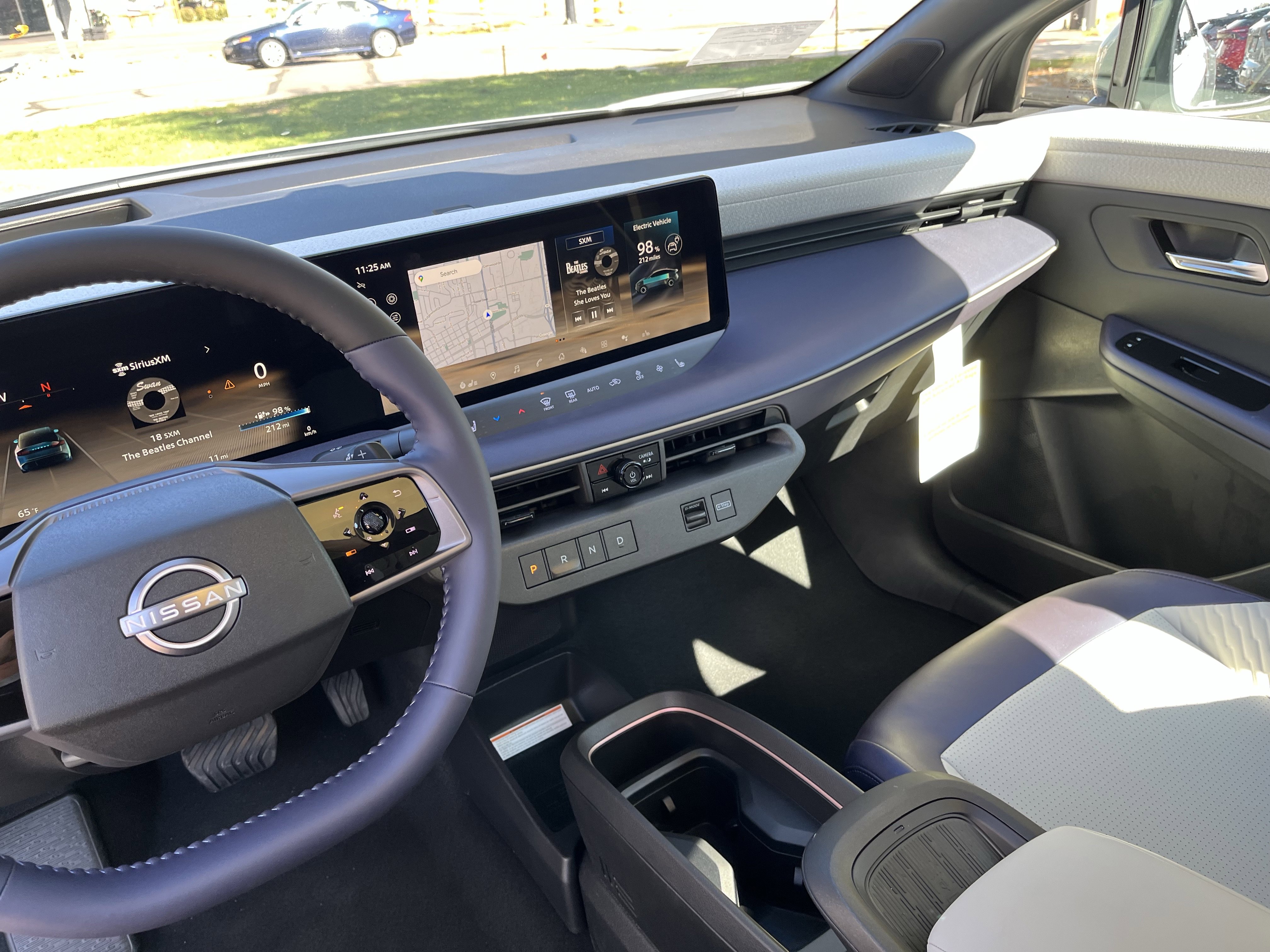 New 2026 Nissan Leaf Platinum+ w/ Cargo Package (Platinum+) image 19