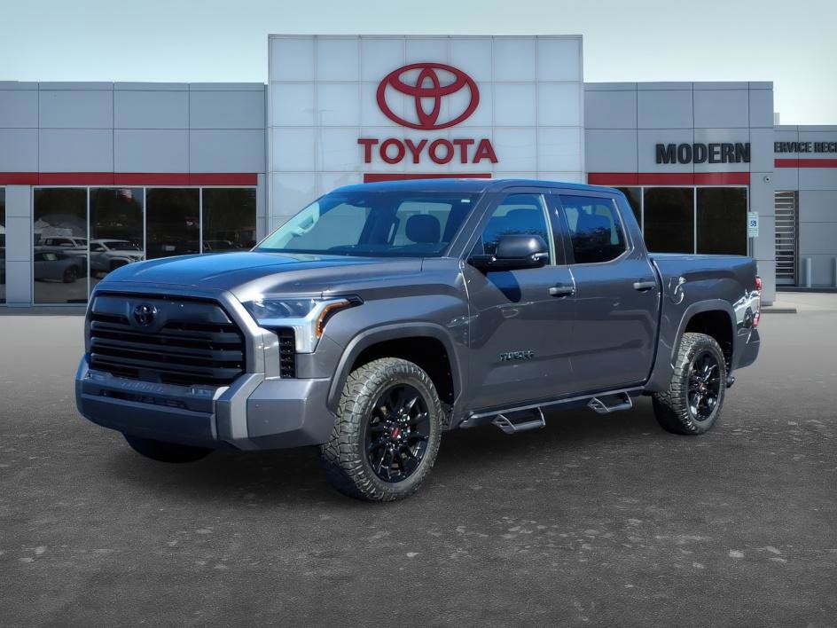 Used 2023 Toyota Tundra SR5 w/ SR5 Convenience Package image 1