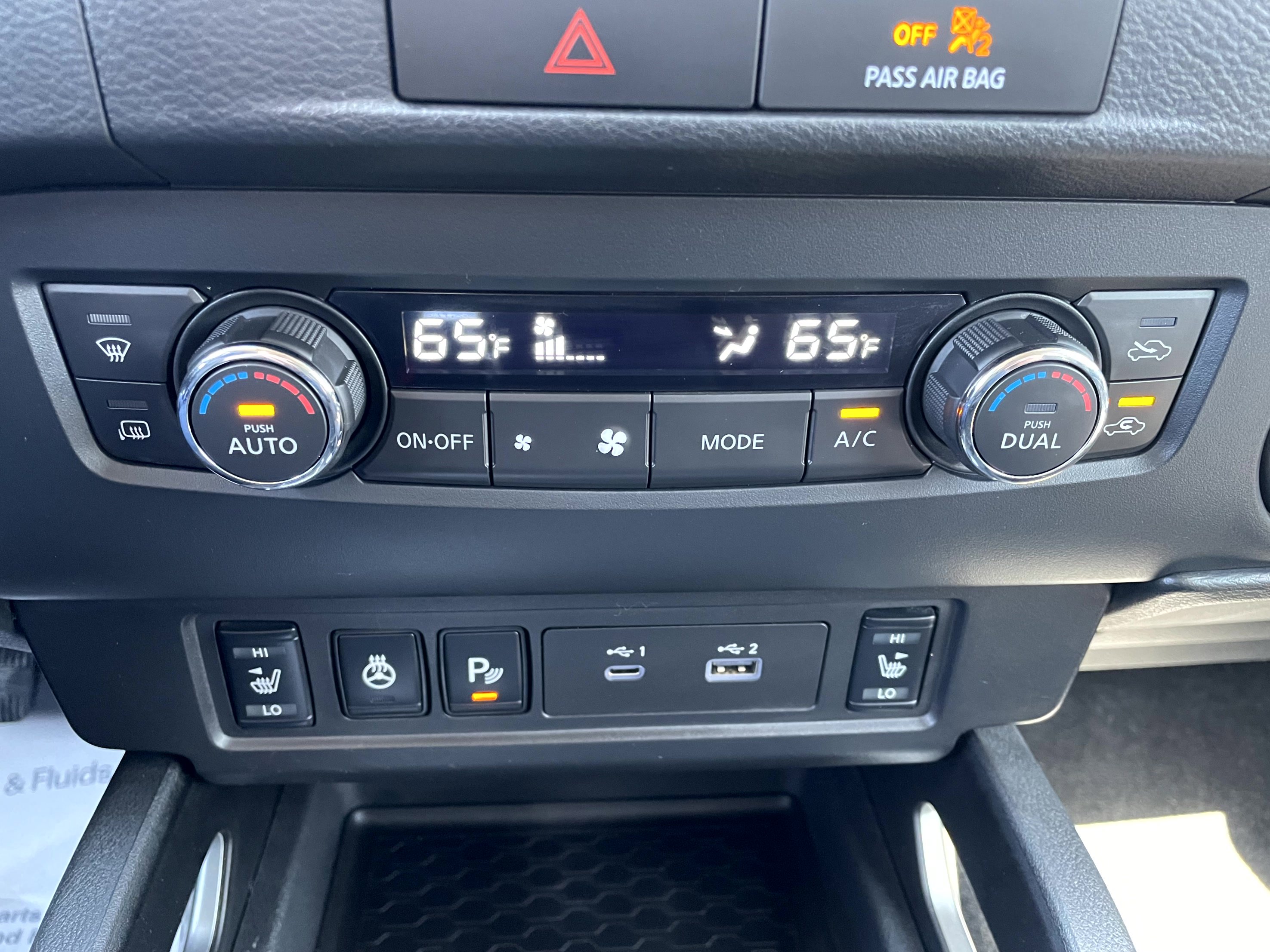 Used 2022 Nissan Frontier SV AWD/4WD image 17