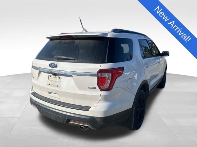 Used 2019 Ford Explorer XLT w/ Equipment Group 202A image 7