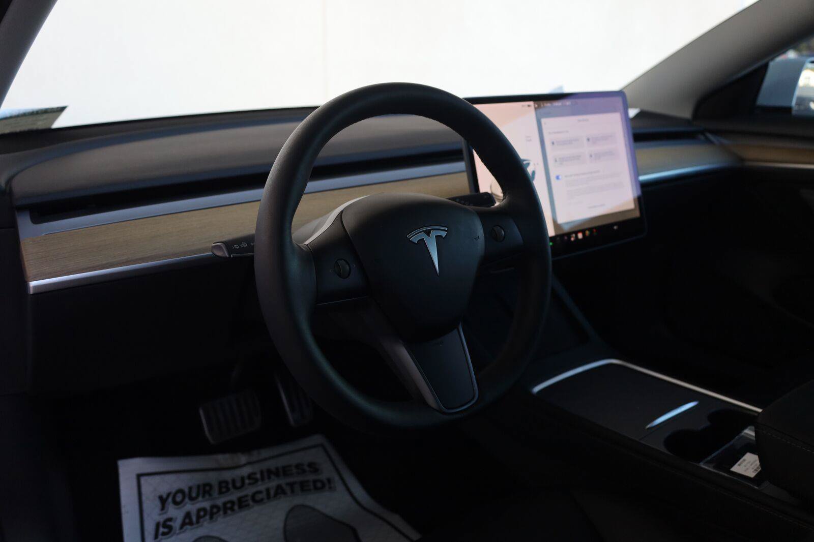 Used 2021 Tesla Model 3 Standard Range Plus RWD image 16