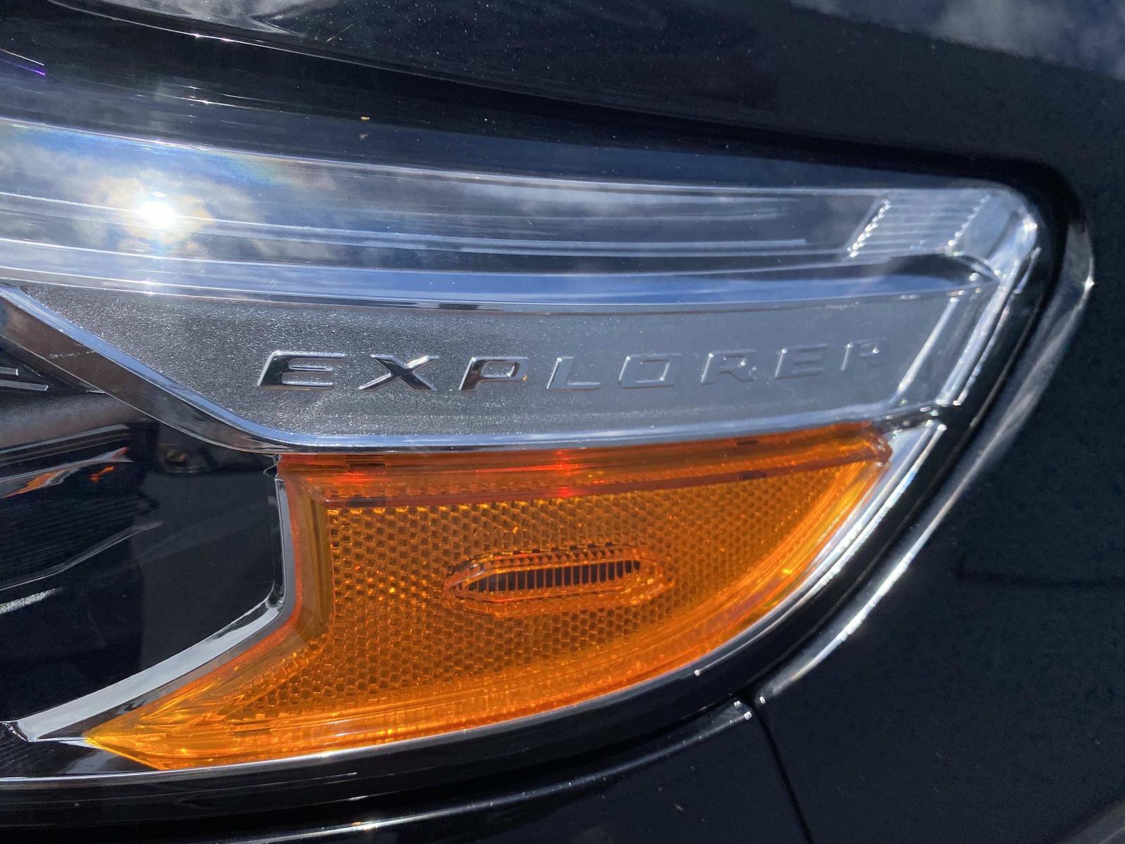 Used 2023 Ford Explorer XLT w/ Equipment Group 202A AWD/4WD image 12