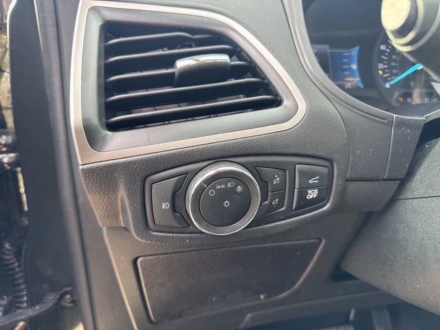 Used 2024 Ford Edge SEL w/ Convenience Package image 21