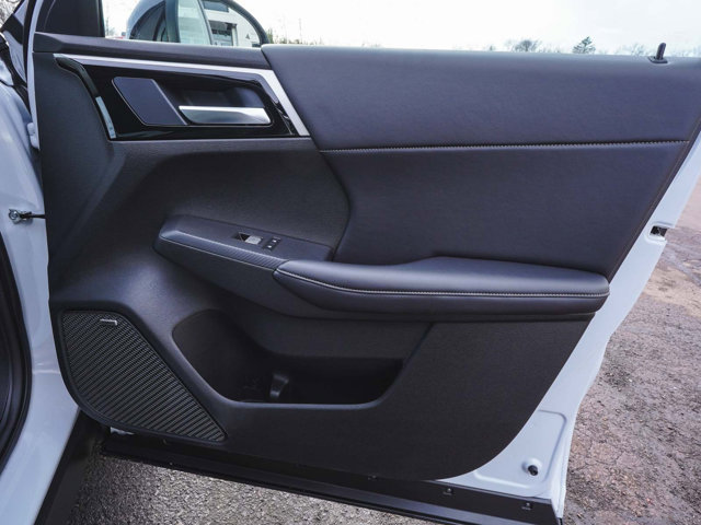 New 2026 Mitsubishi Outlander AWD image 12