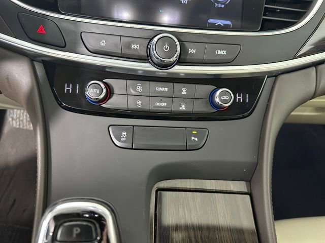 Used 2017 Buick LaCrosse Preferred image 23