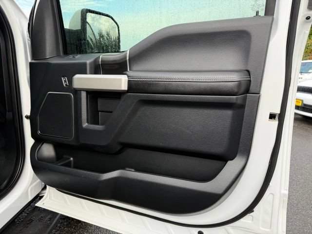 Used 2019 Ford F150 Raptor w/ Equipment Group 802A Luxury AWD/4WD image 11