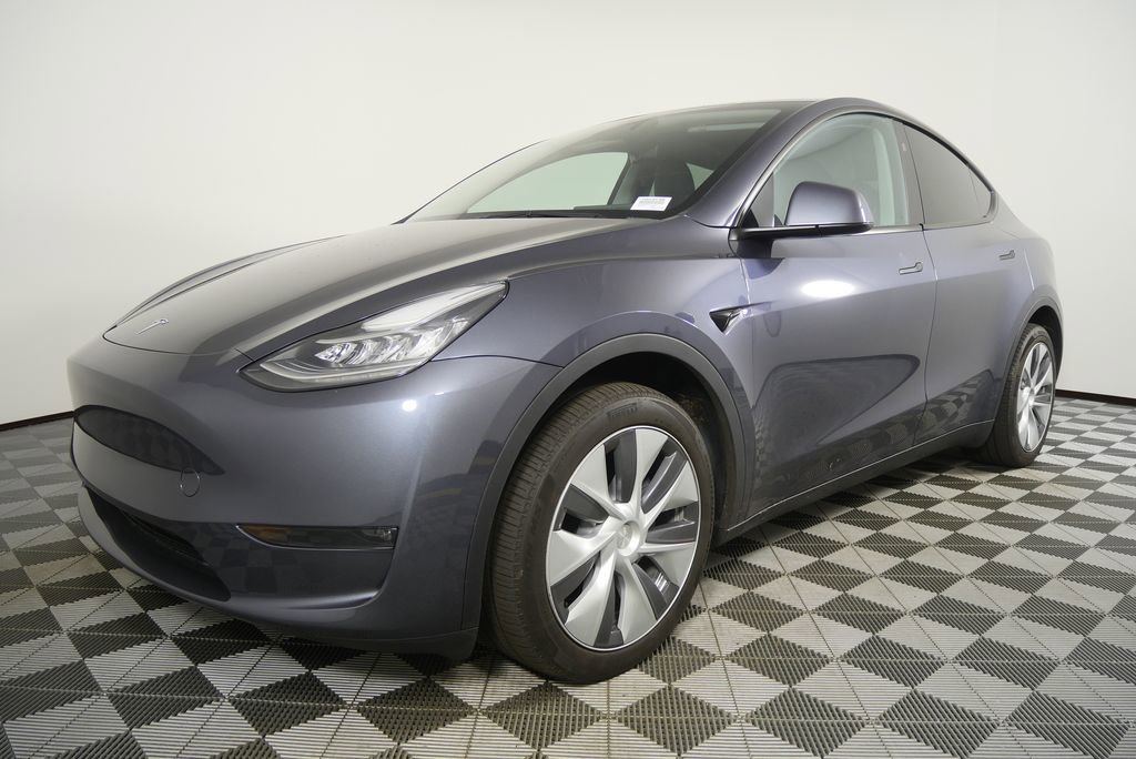 Used 2023 Tesla Model Y Long Range image 7