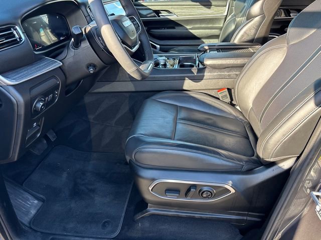 Used 2022 Jeep Wagoneer Series III w/ Flexible Seating Group image 7