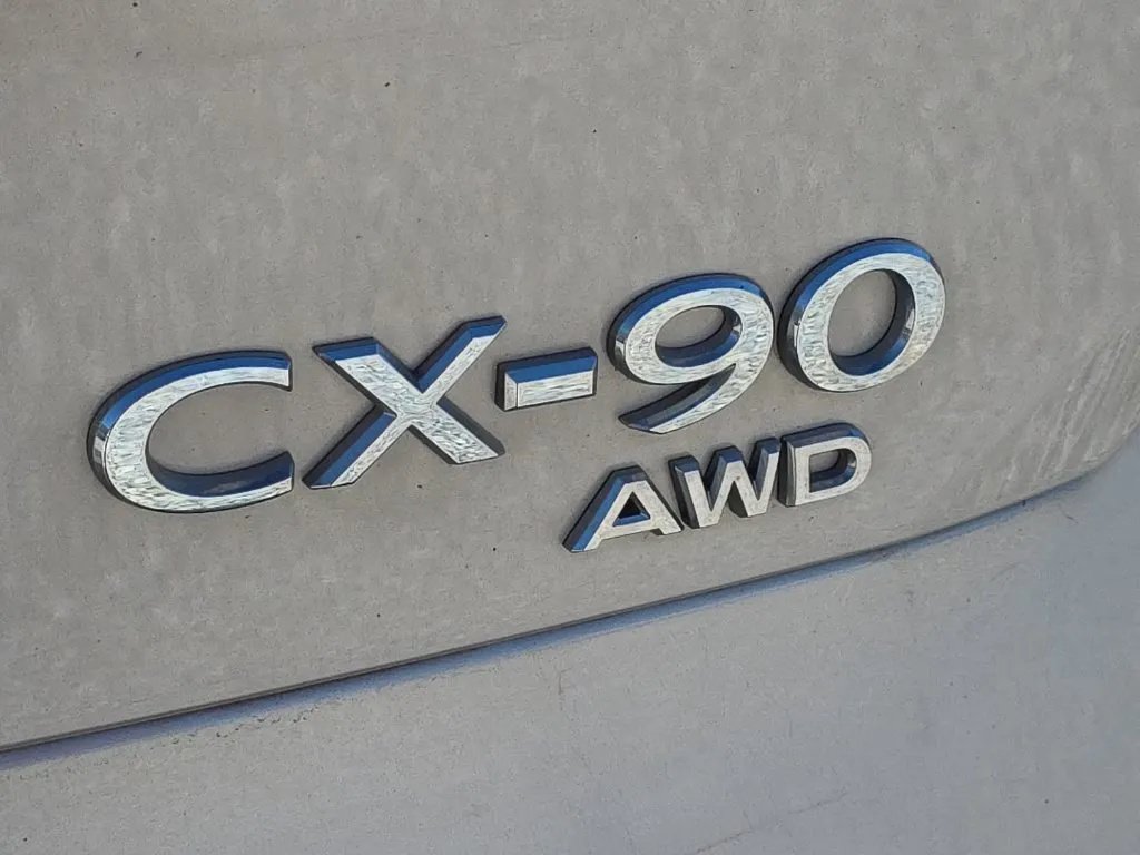 Used 2024 MAZDA CX-90 3.3 Turbo w/ Preferred Package AWD/4WD image 11
