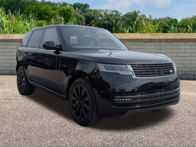New 2026 Land Rover Range Rover SE video 3
