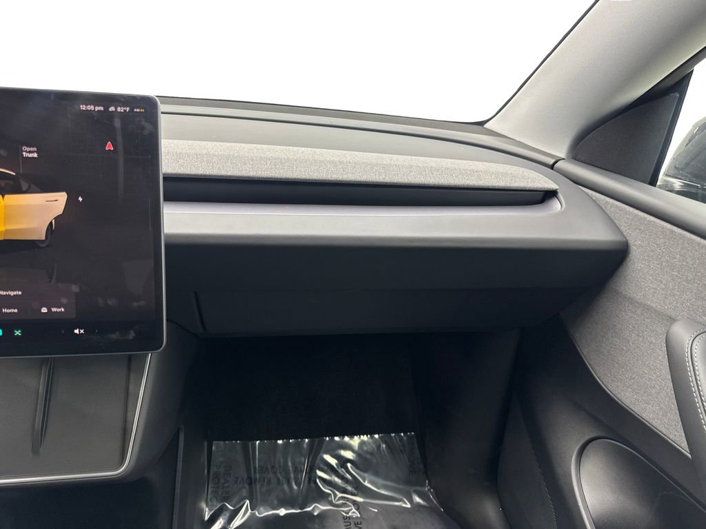 Used 2026 Tesla Model Y 2WD image 54
