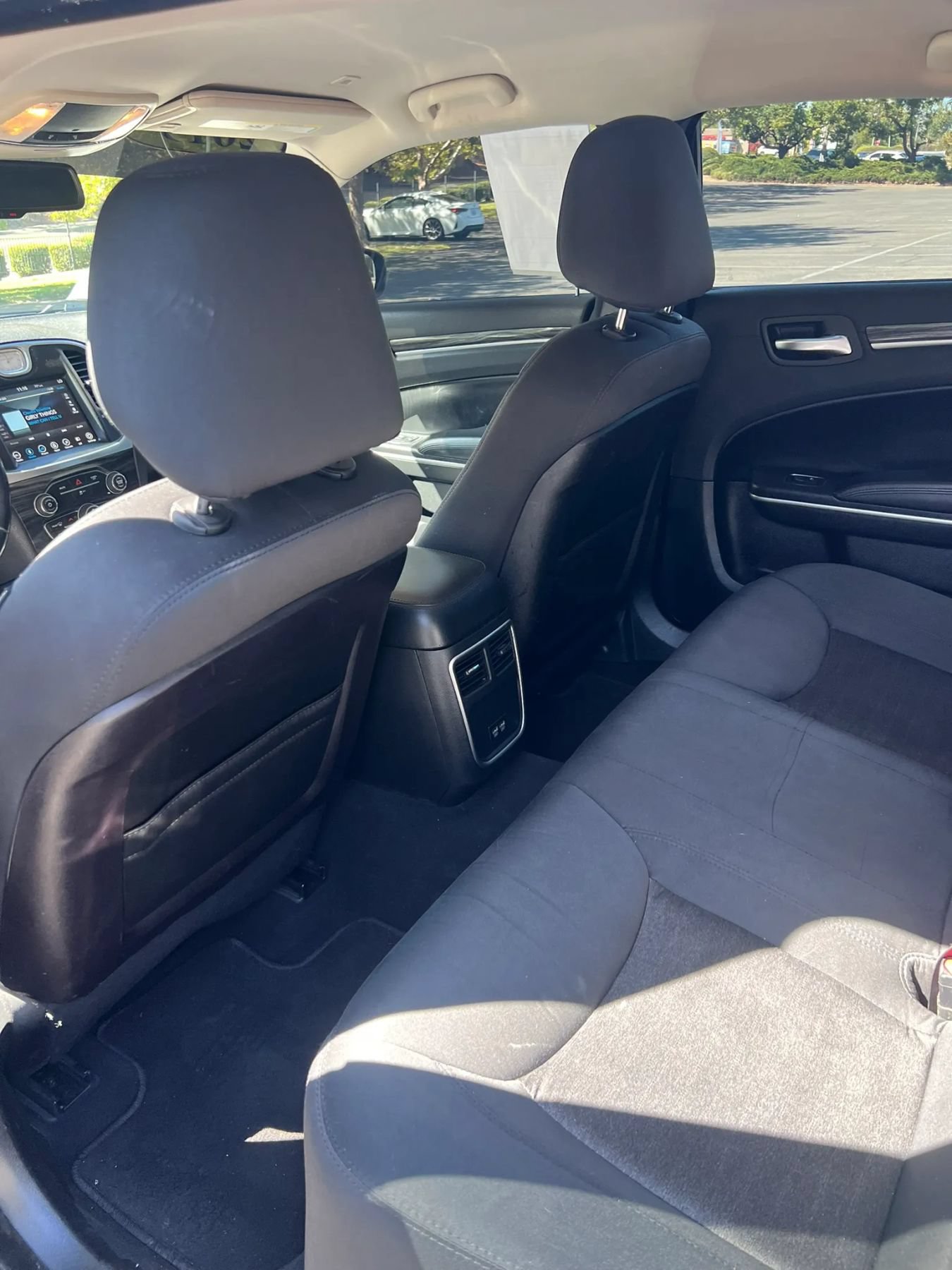 Used 2019 Chrysler 300 Touring AWD/4WD image 17