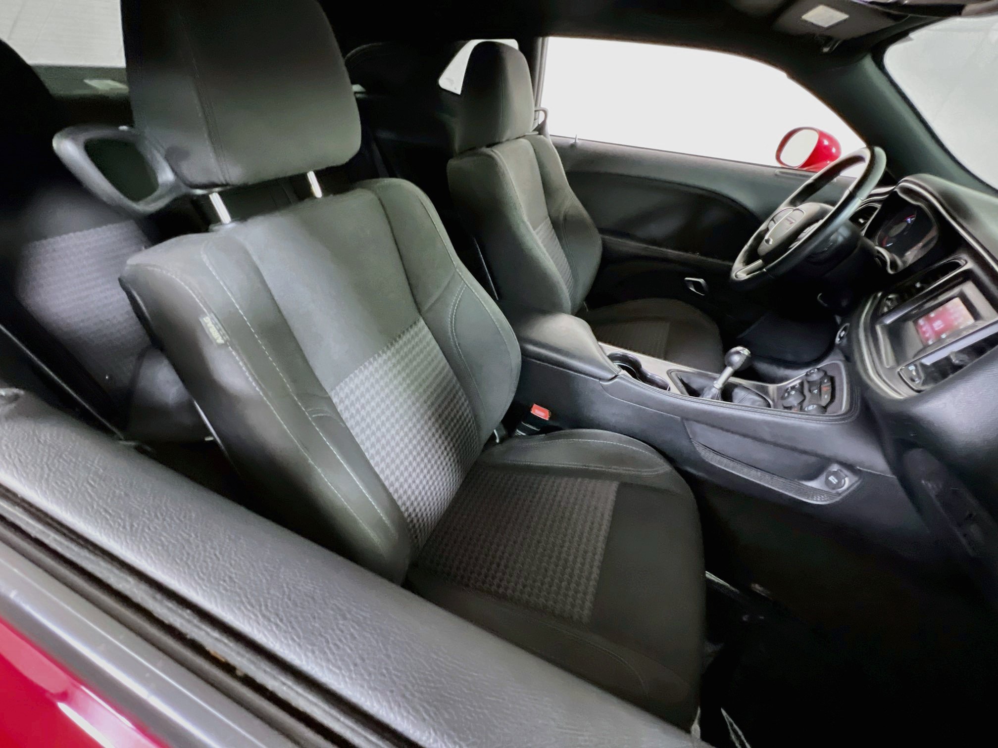 Used 2016 Dodge Challenger R/T w/ Blacktop Package RWD image 25