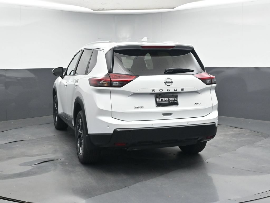 Used 2026 Nissan Rogue SV w/ SV Premium Package AWD/4WD image 4