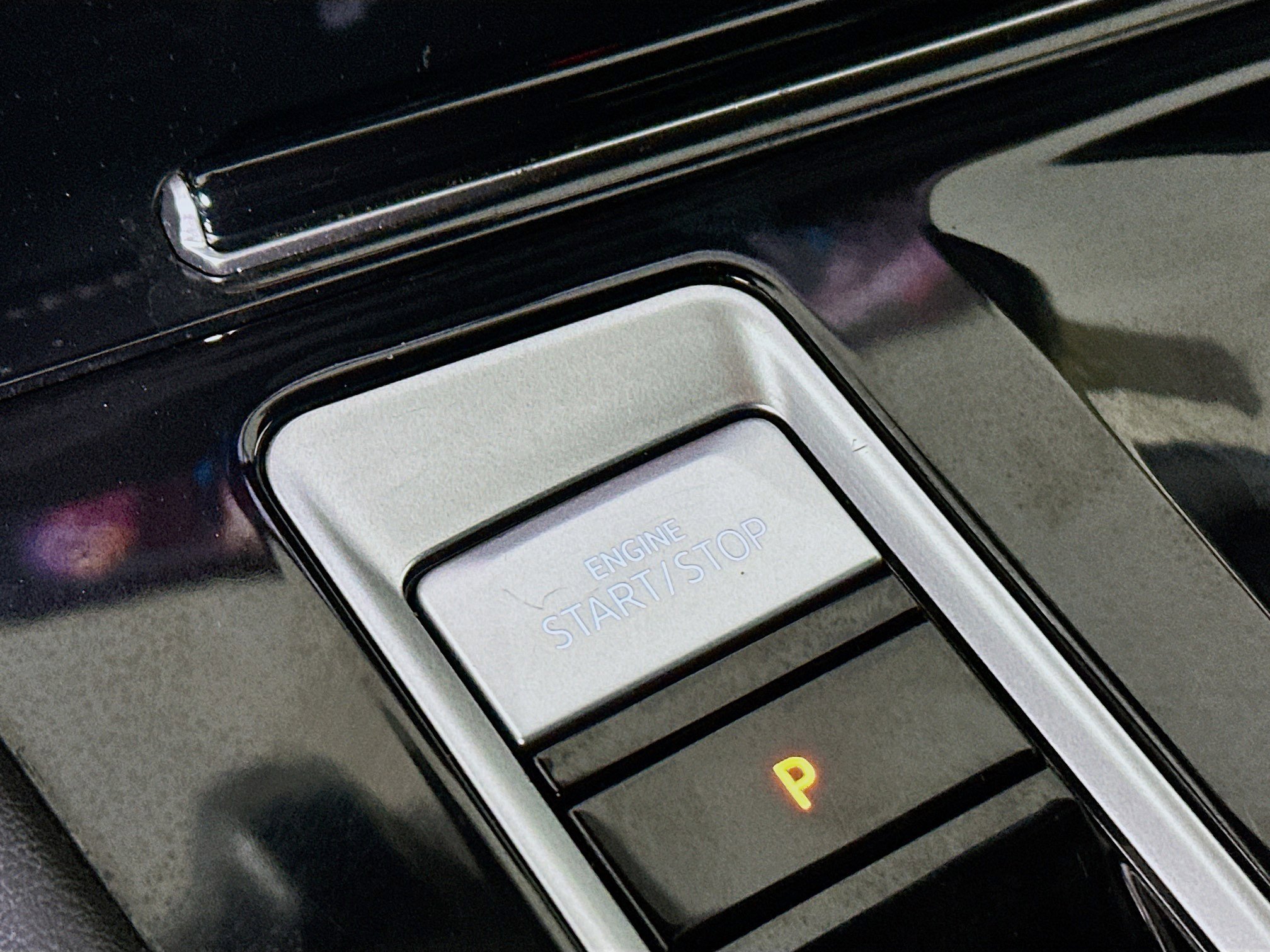 Used 2024 Volkswagen Atlas Cross Sport SE image 20