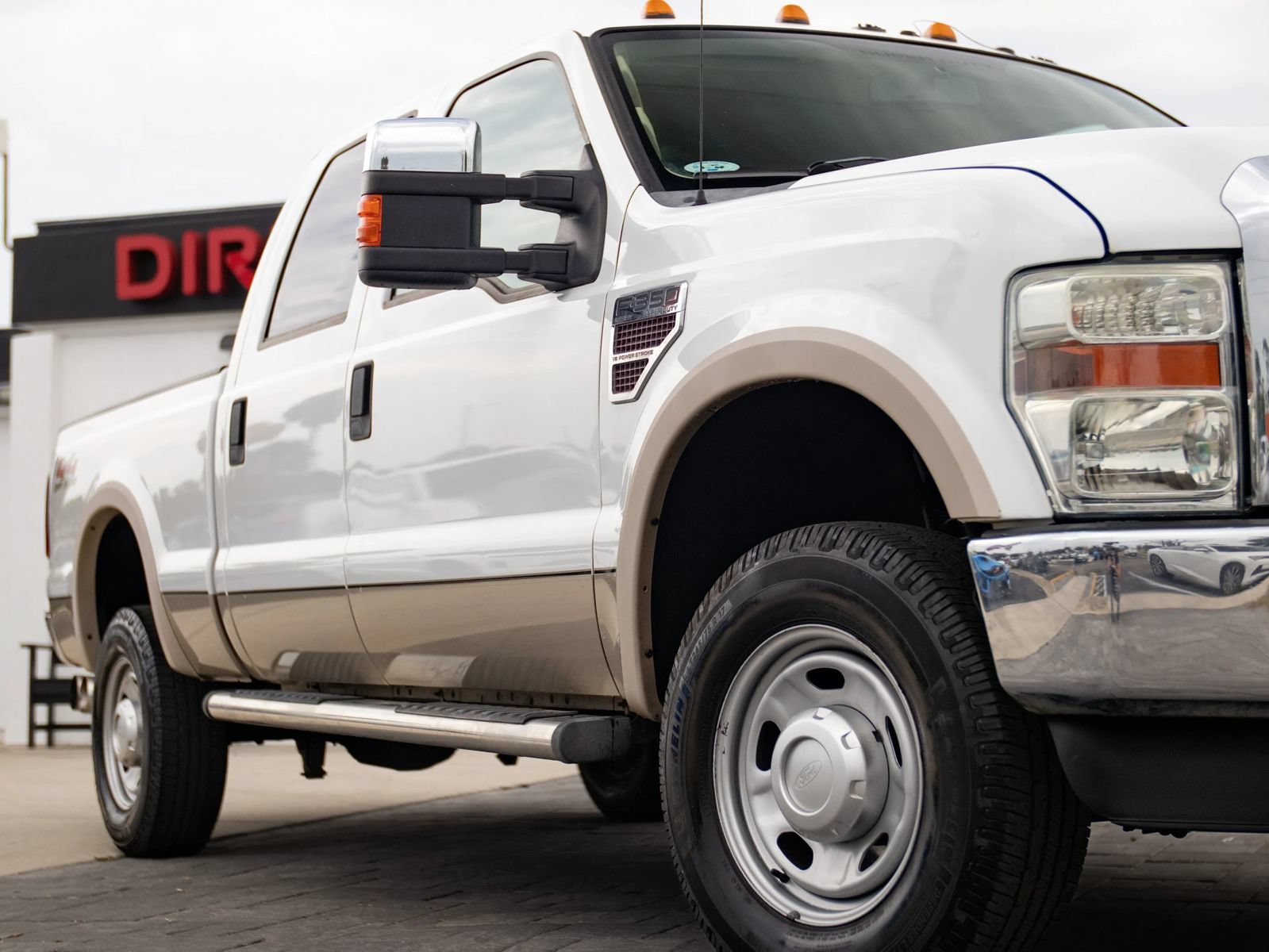 Used 2008 Ford F350 Lariat AWD/4WD image 2