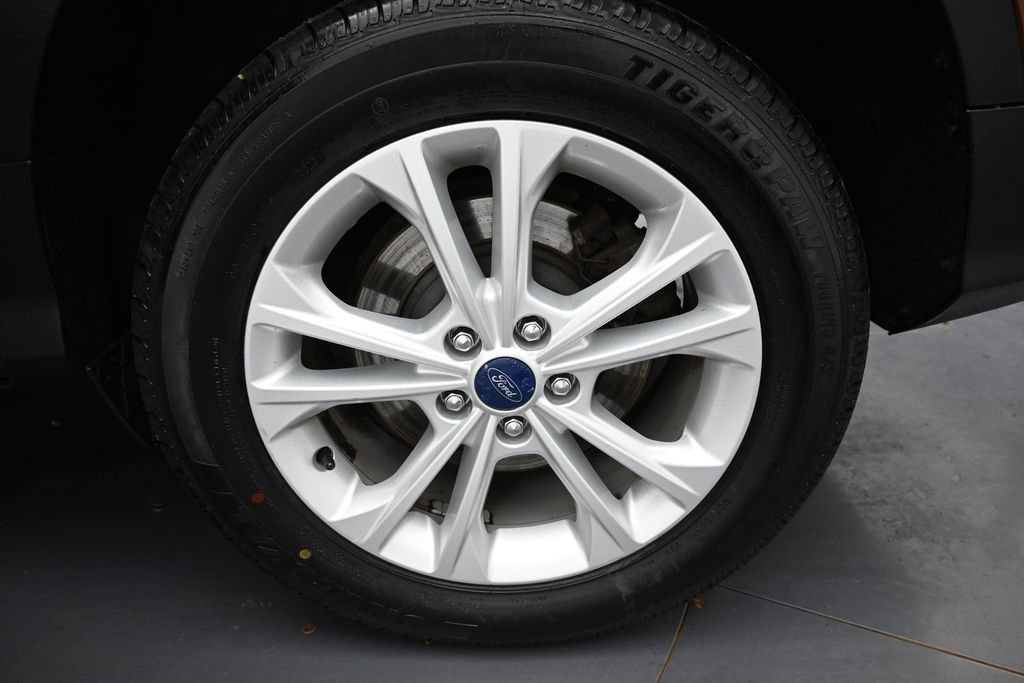 Used 2017 Ford Escape SE AWD/4WD image 33
