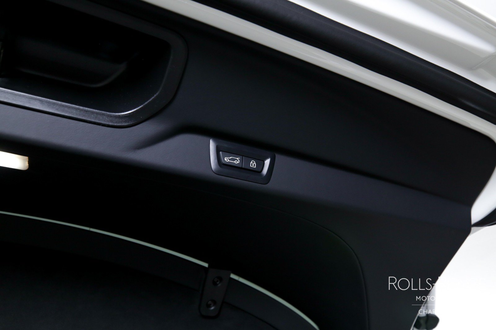 Certified 2025 Rolls-Royce Cullinan AWD/4WD image 26