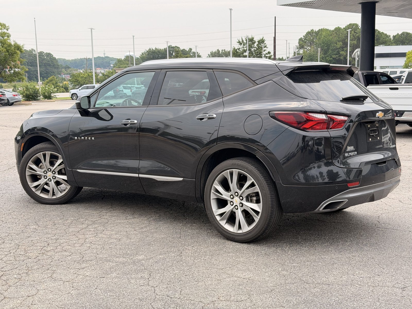 Used 2019 Chevrolet Blazer Premier w/ Sun and Wheels Package FWD image 10