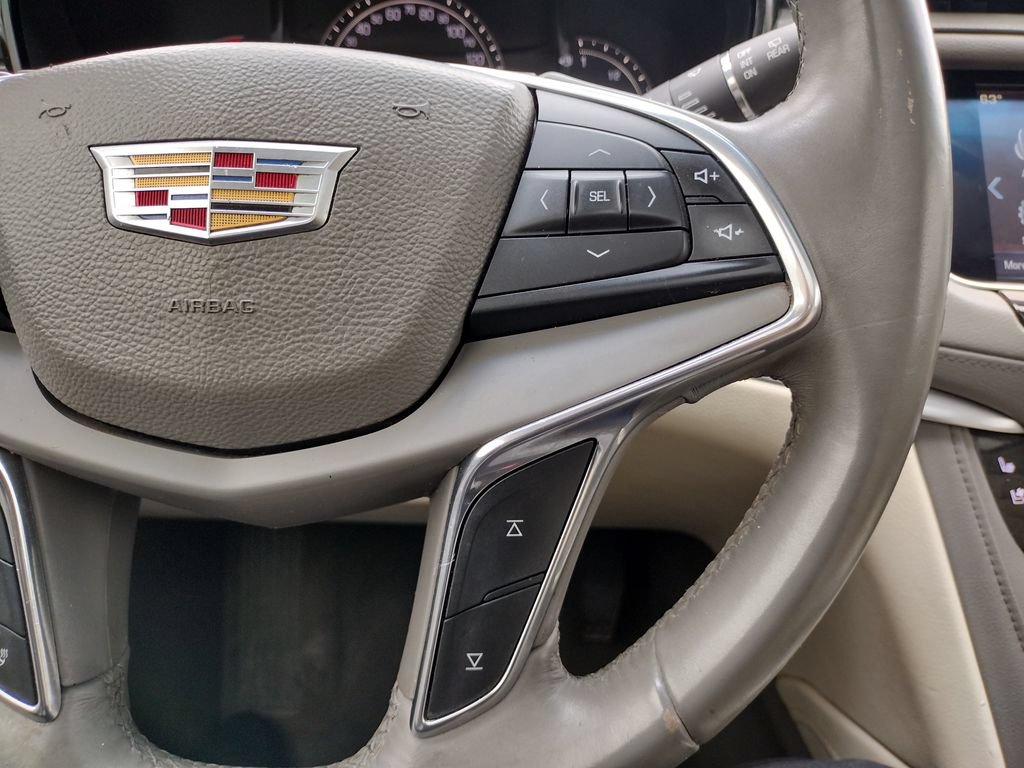 Used 2017 Cadillac XT5 Premium Luxury FWD image 24