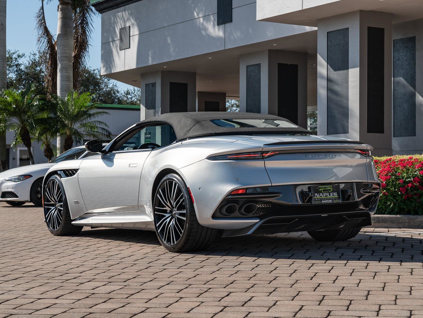Used 2020 Aston Martin DBS Superleggera Volante image 42