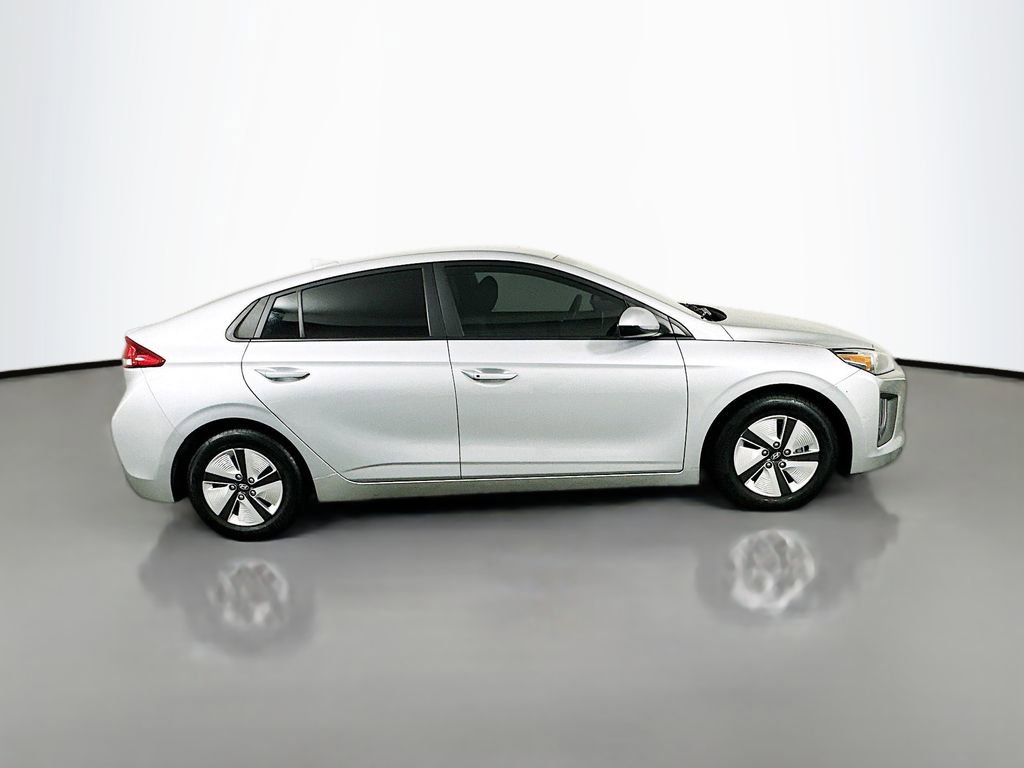 Certified 2022 Hyundai Ioniq Blue image 4